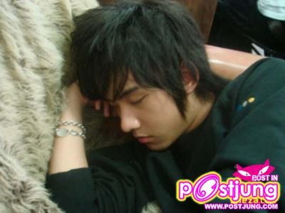 เขาคือ กวากวา (รวมภาพหนุ่ม กวากวา)