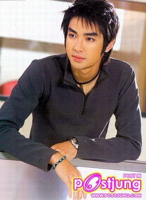 อาลัย..BIG D2B.. บอยแบนด์หนุ่มหล่อ..*-*