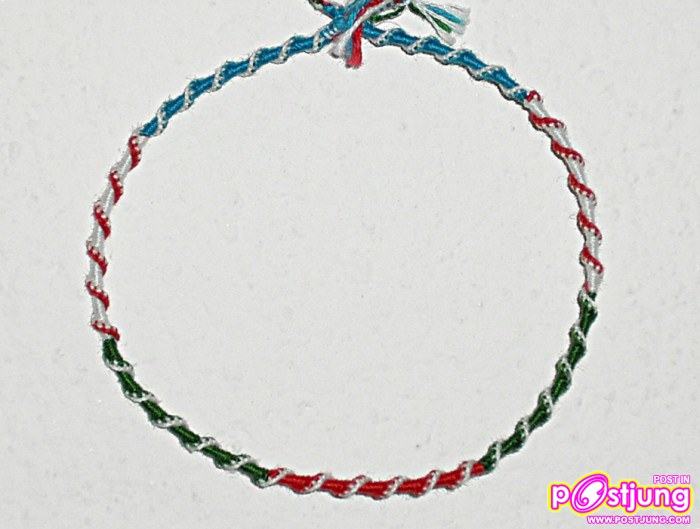 สร้อยข้อมือทำเอง คิดลายขึ้นเอง