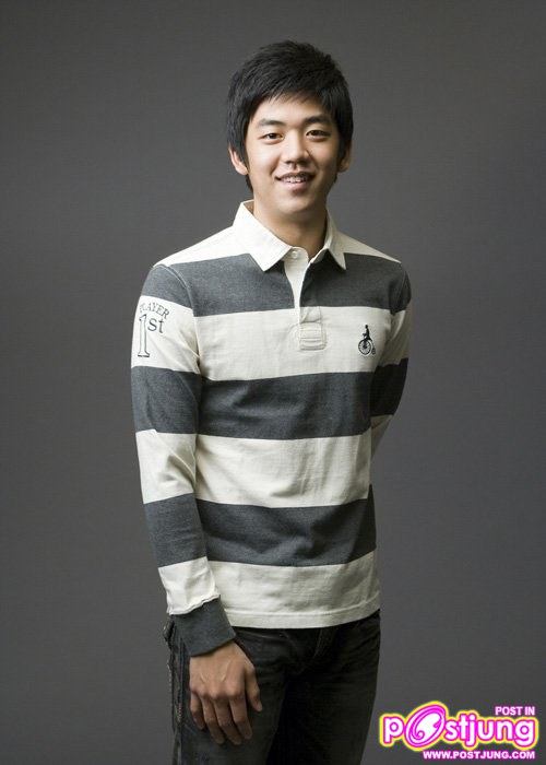 หล่อน่ารักจริงเลยฮ่า