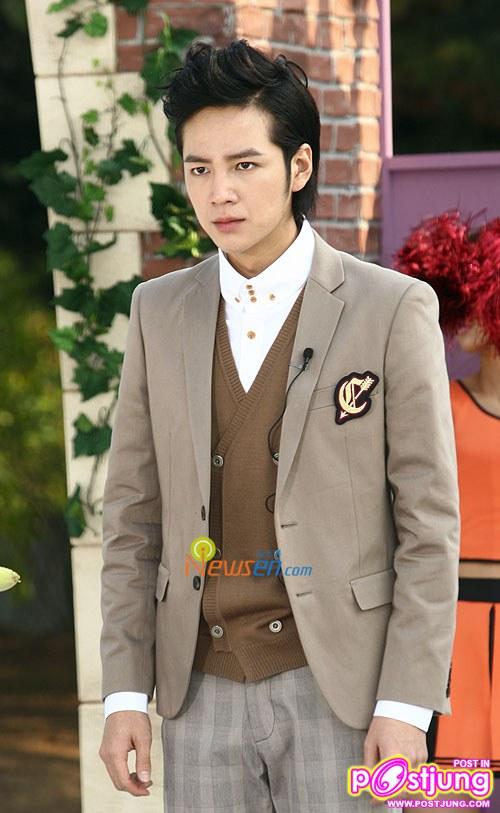 พระเอกจาก ซีรีย์ You're Beautiful