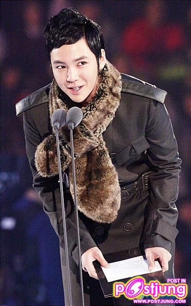 พระเอกจาก ซีรีย์ You're Beautiful