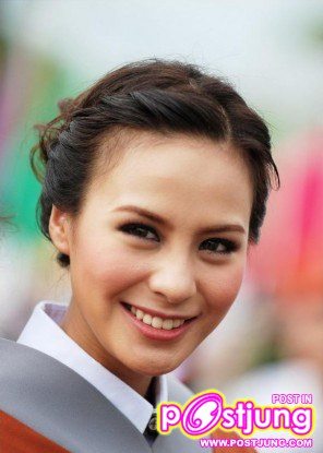 รถเมล์ คะนึงนิจ นางเอกหน้าหวาน
