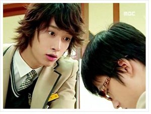 Nichkhun Horvejkul กับ Hwang Chansung