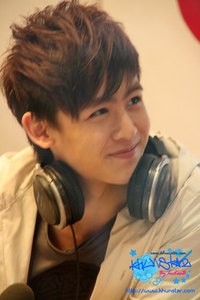 Nichkhun Horvejkul กับ Hwang Chansung