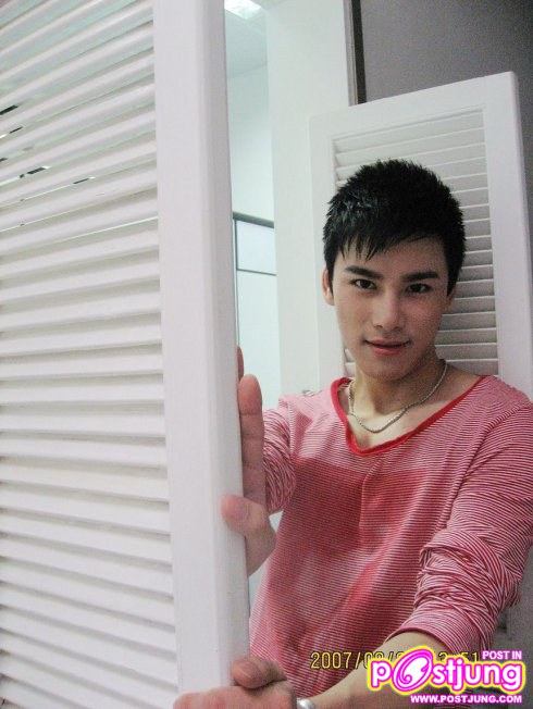 นายแบบ ตี๋ ขาว หล่อ ล่ำ Dingzhuo