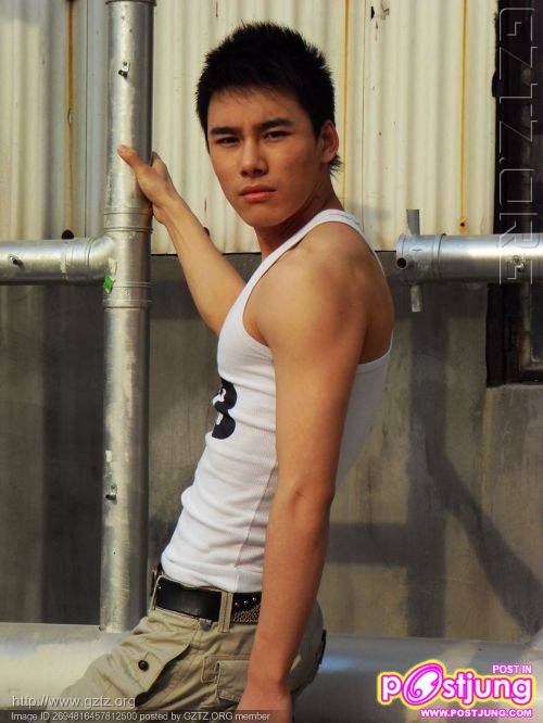 นายแบบ ตี๋ ขาว หล่อ ล่ำ Dingzhuo
