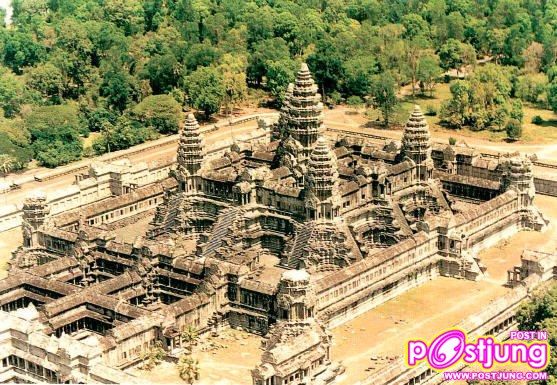 10. ปราสาทนครวัด หรือ Angkor Wat, Cambod