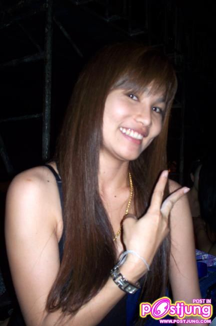 นักร้องวงวาเลนไทน์