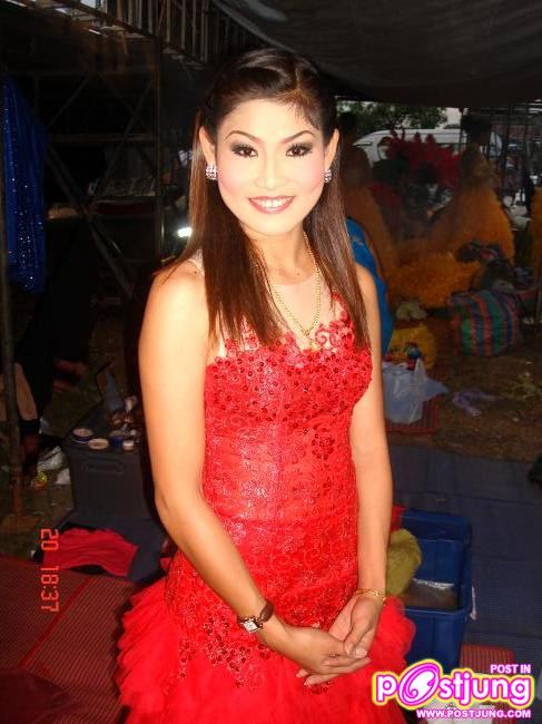 นักร้องวงวาเลนไทน์
