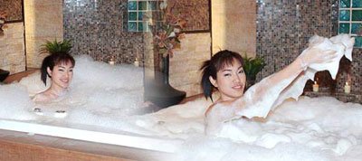 ดาราลงอ่าง เทรนด์ใหม่ เอาใจหนุ่มๆ
